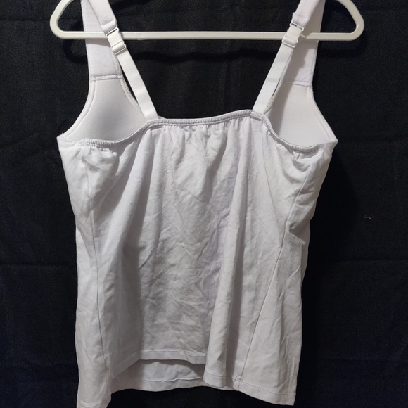 Alessandra B Underwire Sports Bra Tank Top - Picture 2 of 3